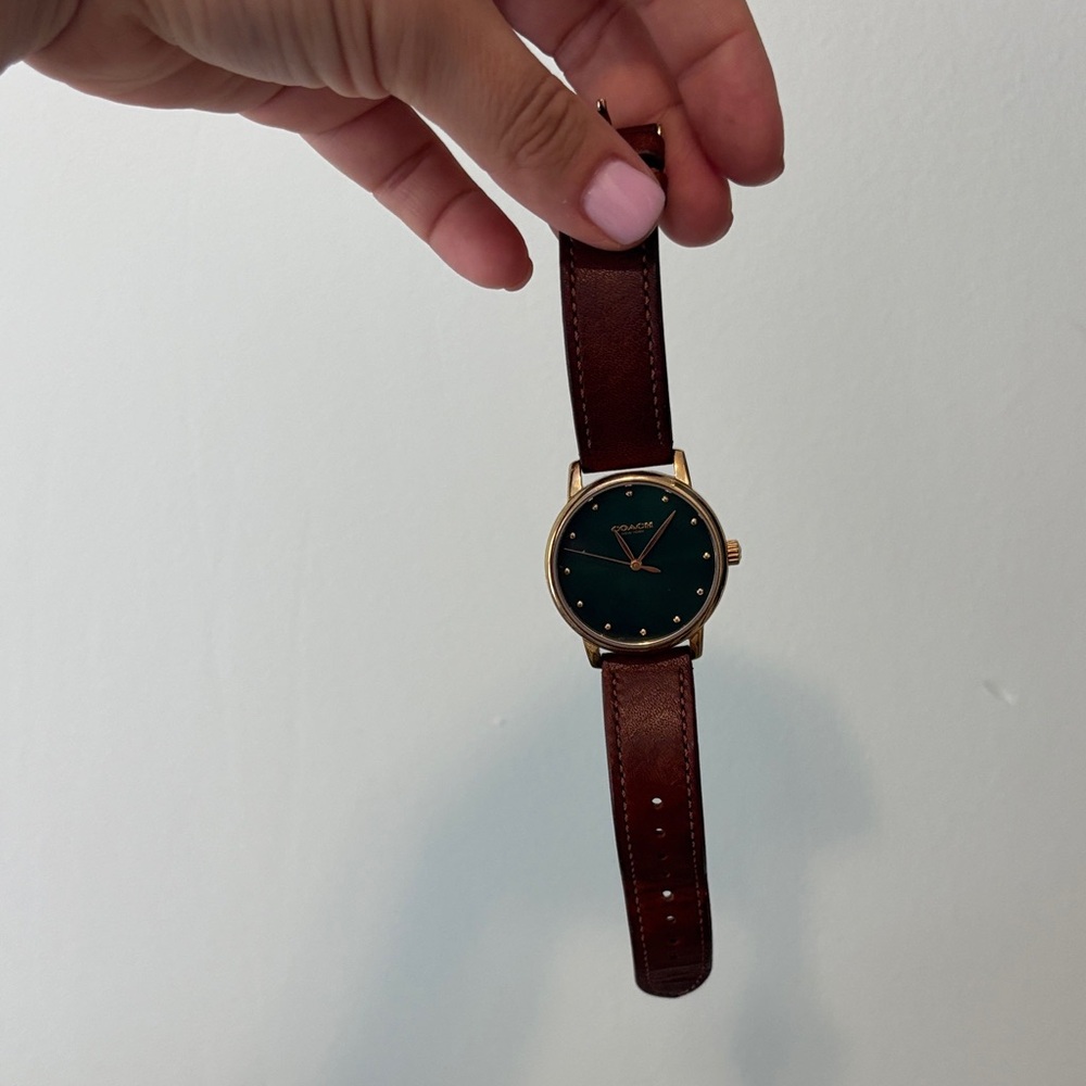 Coach women Brown Leather Watch